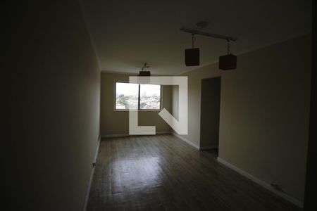 Sala de apartamento para alugar com 3 quartos, 73m² em Conjunto Residencial Butantã, São Paulo