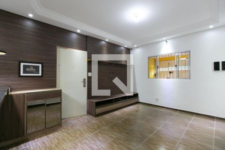 Sala de casa para alugar com 2 quartos, 115m² em Vila Rosaria, São Paulo