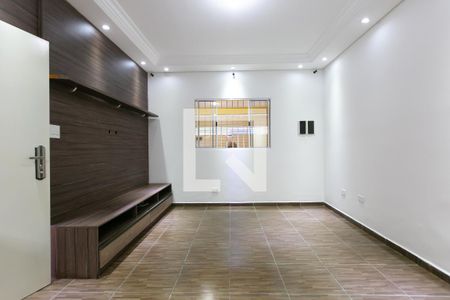 Sala de casa para alugar com 2 quartos, 115m² em Vila Rosaria, São Paulo