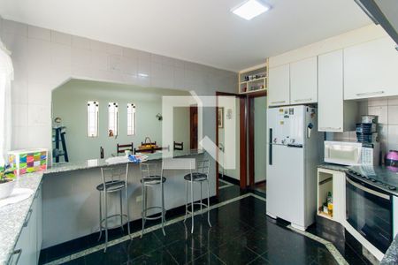 Cozinha de casa à venda com 3 quartos, 180m² em Vila Ivone, São Paulo