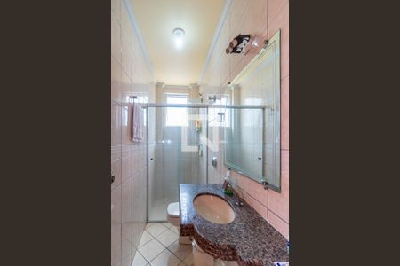 Banheiro de apartamento à venda com 2 quartos, 60m² em União, Belo Horizonte