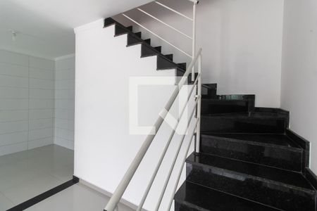Sala de casa para alugar com 3 quartos, 94m² em Jardim Ponte Rasa, São Paulo