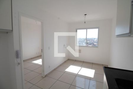 Sala / Cozinha de kitnet/studio para alugar com 1 quarto, 25m² em Cidade Satélite Santa Bárbara, São Paulo