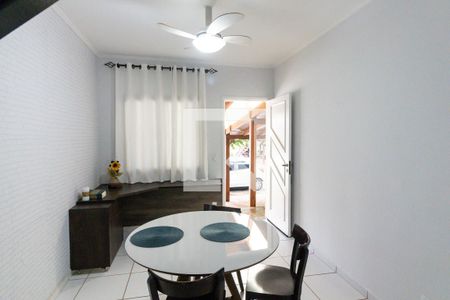 Sala de casa de condomínio para alugar com 3 quartos, 150m² em Parque Residencial Lagoinha, Ribeirão Preto