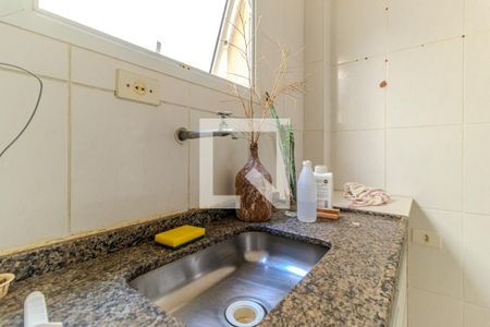 Cozinha de apartamento para alugar com 1 quarto, 44m² em Santa Efigênia, São Paulo