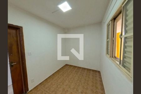 Quarto 2 de casa para alugar com 2 quartos, 125m² em Jardim Libano, São Paulo