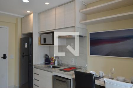 Cozinha de kitnet/studio para alugar com 1 quarto, 23m² em Paraíso, São Paulo