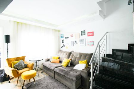 Sala de casa de condomínio à venda com 2 quartos, 115m² em Pedreira, São Paulo