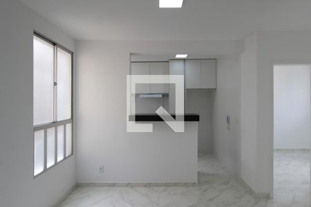 Sala de apartamento para alugar com 2 quartos, 50m² em Serrano, Belo Horizonte