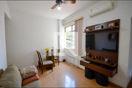 Sala de apartamento à venda com 2 quartos, 60m² em Tijuca, Rio de Janeiro