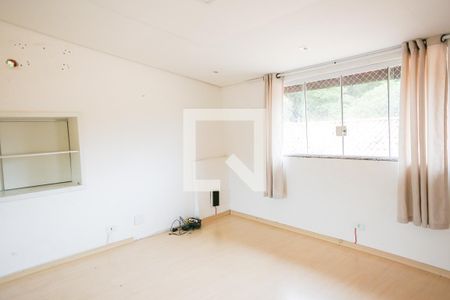 sala 2 de casa à venda com 6 quartos, 270m² em Vila Sonia, São Paulo