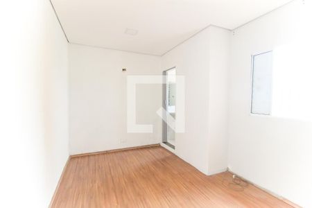 Suíte de casa para alugar com 1 quarto, 42m² em Jardim Lucinda, São Paulo