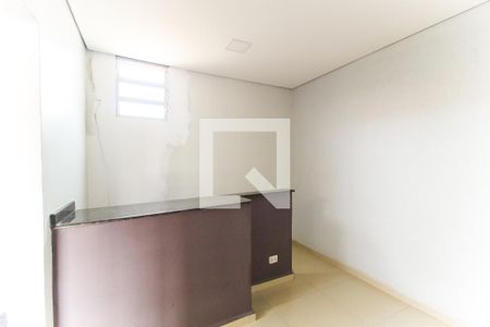 Sala 2 de casa para alugar com 1 quarto, 42m² em Jardim Lucinda, São Paulo