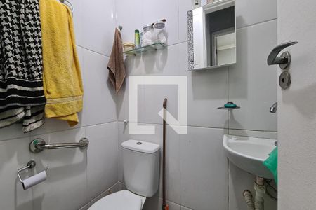 Banheiro de casa de condomínio à venda com 1 quarto, 85m² em Piedade, Rio de Janeiro
