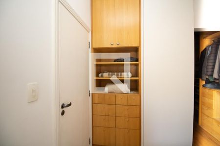 Quarto, armario  de casa à venda com 4 quartos, 165m² em Itaim Bibi, São Paulo
