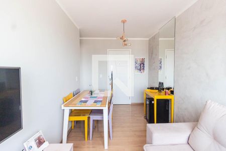 Sala de apartamento para alugar com 2 quartos, 57m² em Vila Basileia, São Paulo