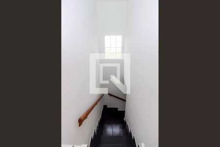 Escada de casa à venda com 6 quartos, 250m² em Parque Continental Ii, Guarulhos