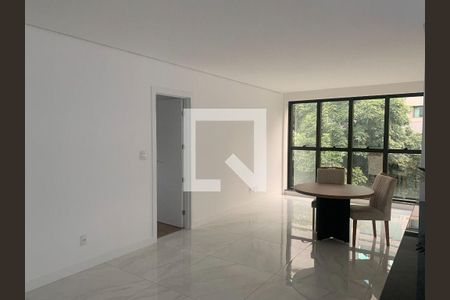 Apartamento à venda com 3 quartos, 107m² em Funcionários, Belo Horizonte