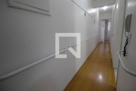 Corredor de apartamento à venda com 2 quartos, 60m² em Pinheiros, São Paulo