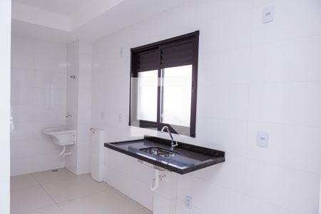 Sala Cozinha  de apartamento para alugar com 2 quartos, 47m² em Vila Nhocuné, São Paulo