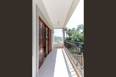 Sacada de casa para alugar com 4 quartos, 400m² em Vila Albertina, São Paulo
