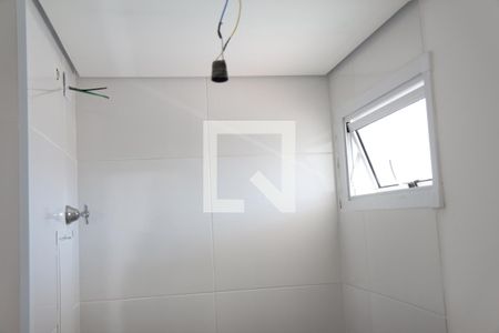 Banheiro de apartamento à venda com 1 quarto, 45m² em Vila Alpina, São Paulo