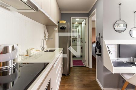 Cozinha de apartamento para alugar com 1 quarto, 26m² em Vila Buarque, São Paulo