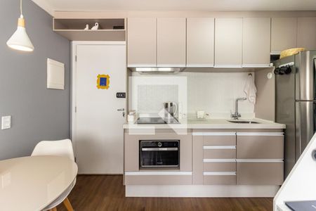 Cozinha de apartamento para alugar com 1 quarto, 26m² em Vila Buarque, São Paulo