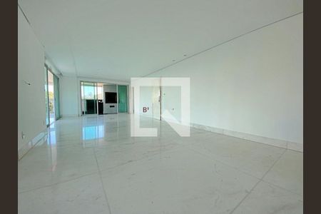 Apartamento à venda com 4 quartos, 243m² em Belvedere, Belo Horizonte