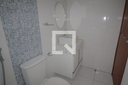 Banheiro de apartamento à venda com 2 quartos, 93m² em Fátima, Canoas