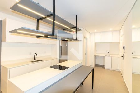 Sala/ cozinha  de kitnet/studio para alugar com 0 quarto, 34m² em Planalto Paulista, São Paulo