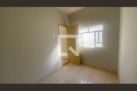 Quarto 2 de casa para alugar com 2 quartos, 60m² em Carlos Prates, Belo Horizonte