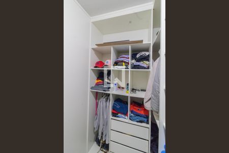 Quarto 1-Closet de apartamento à venda com 2 quartos, 56m² em Olaria, Canoas