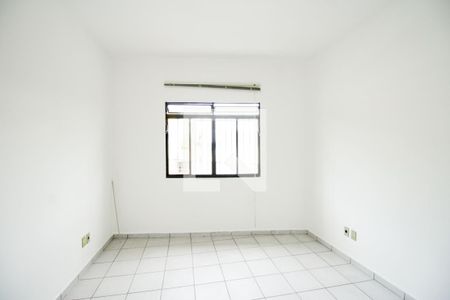 Quarto 2 de kitnet/studio para alugar com 2 quartos, 65m² em Vila Baby, São Paulo