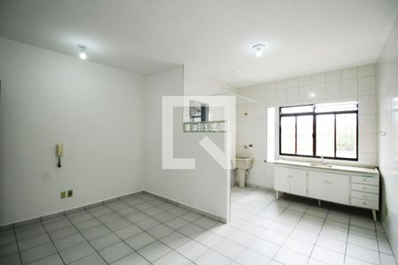 Sala de kitnet/studio para alugar com 2 quartos, 65m² em Vila Baby, São Paulo