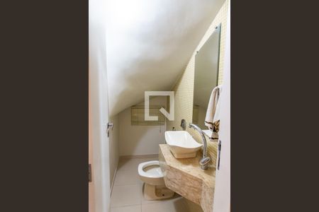 Lavabo de casa para alugar com 3 quartos, 220m² em Vila Mariana, São Paulo