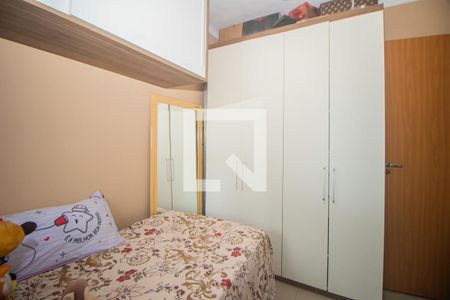 Quarto de apartamento à venda com 2 quartos, 44m² em Protásio Alves, Porto Alegre