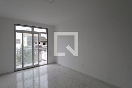 Sala de casa de condomínio para alugar com 1 quarto, 40m² em Freguesia (jacarepaguá), Rio de Janeiro