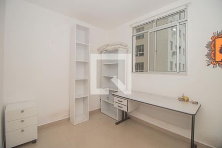 Quarto de apartamento à venda com 2 quartos, 54m² em Protásio Alves, Porto Alegre