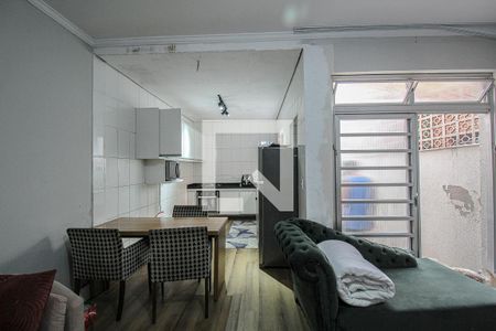 Sala de casa à venda com 4 quartos, 180m² em Mirandópolis, São Paulo