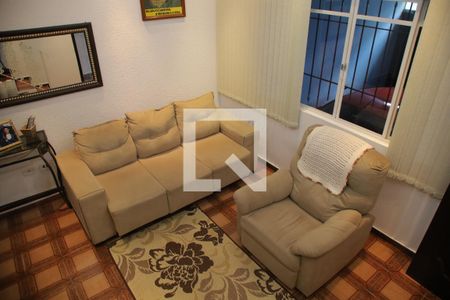 Sala de casa à venda com 3 quartos, 380m² em Santo Antônio, Osasco