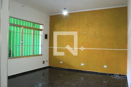 Sala 2 ambientes de casa para alugar com 4 quartos, 300m² em Parque Continental I, Guarulhos