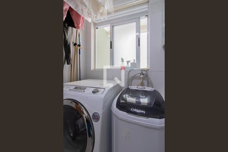 Apartamento à venda com 96m², 2 quartos e 2 vagas Apartamento à venda com 96m², 2 quartos e 2 vagasÁrea de Serviço