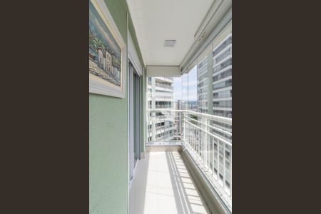 Apartamento à venda com 96m², 2 quartos e 2 vagas Apartamento à venda com 96m², 2 quartos e 2 vagasVaranda da Suíte