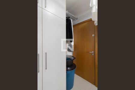 Apartamento à venda com 96m², 2 quartos e 2 vagas Apartamento à venda com 96m², 2 quartos e 2 vagasÁrea de Serviço