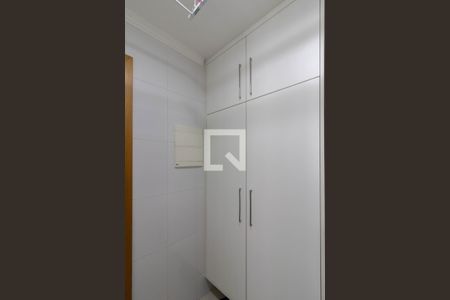 Apartamento à venda com 96m², 2 quartos e 2 vagas Apartamento à venda com 96m², 2 quartos e 2 vagasÁrea de Serviço