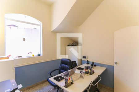 Escritório de casa para alugar com 4 quartos, 315m² em Jardim Leonor, São Paulo