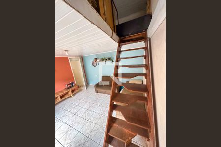 Casa à venda com 249m², 3 quartos e 1 vagaSala e Escada para Mezanino (Casa 1)