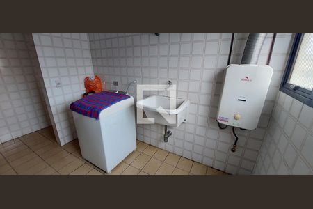 Apartamento à venda com 138m², 2 quartos e 3 vagas Apartamento à venda com 138m², 2 quartos e 3 vagasÁrea de Serviço