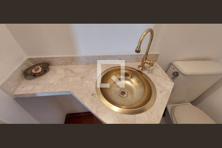 Apartamento à venda com 138m², 2 quartos e 3 vagas Apartamento à venda com 138m², 2 quartos e 3 vagasLavabo 1